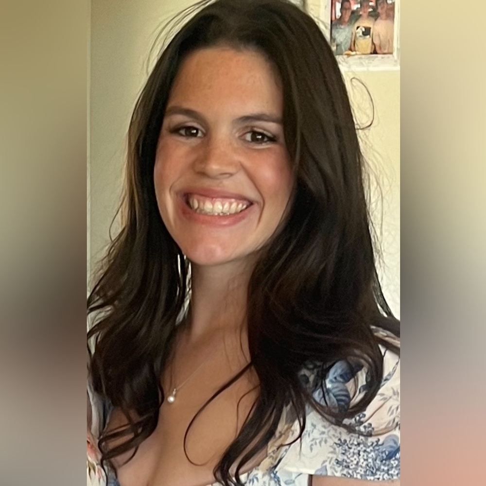 Meet your Posher, Emily